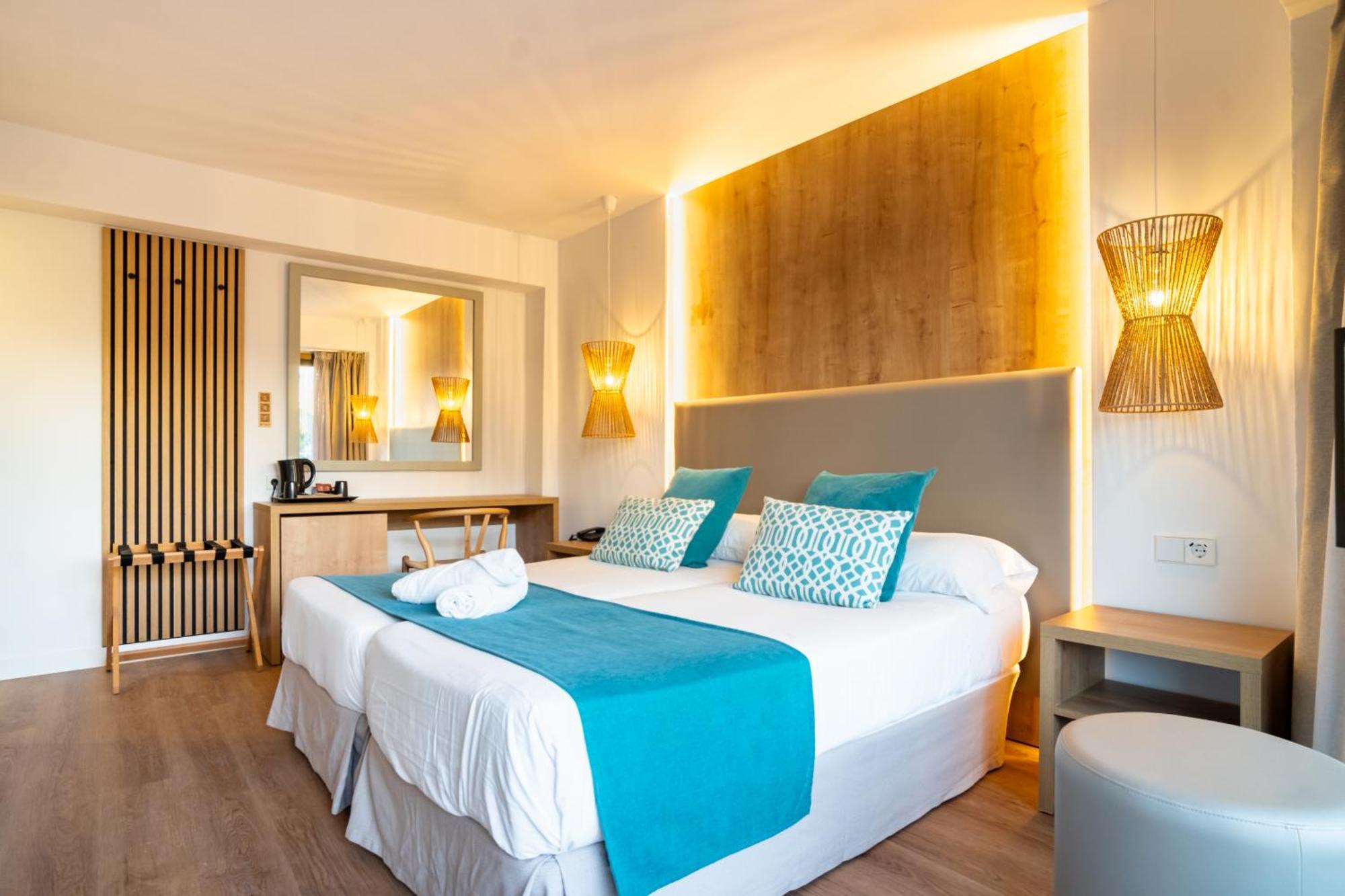 Bahía de Alcudia Hotel & Spa Port de Alcudia  Bagian luar foto